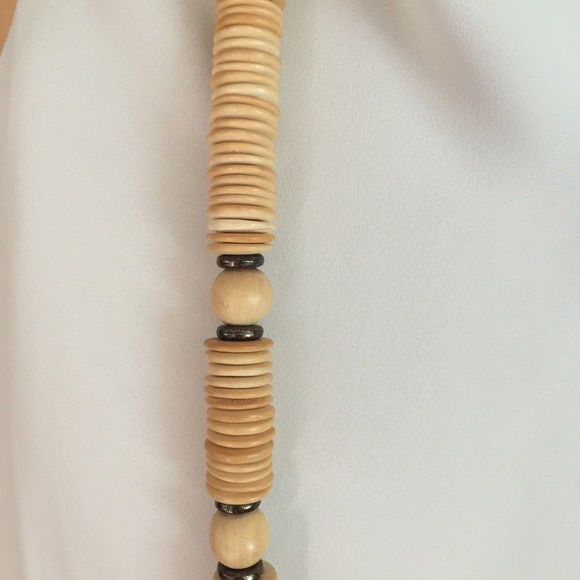 Beautiful Vintage Beaded Necklace - Picture 7 of 13